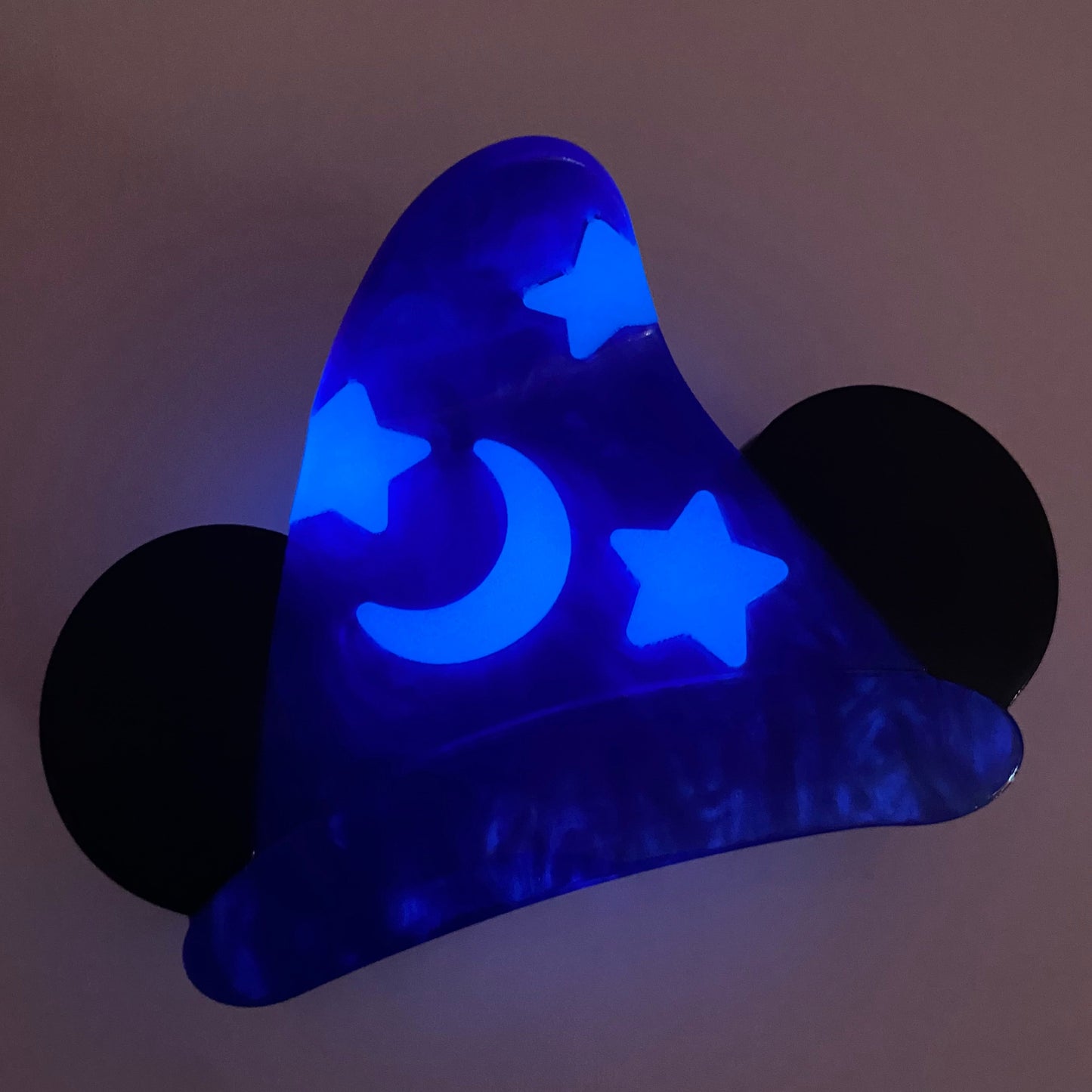 **READY TO SHIP** Sorcerer Mouse Claw Clip (GLOWS IN THE DARK!)