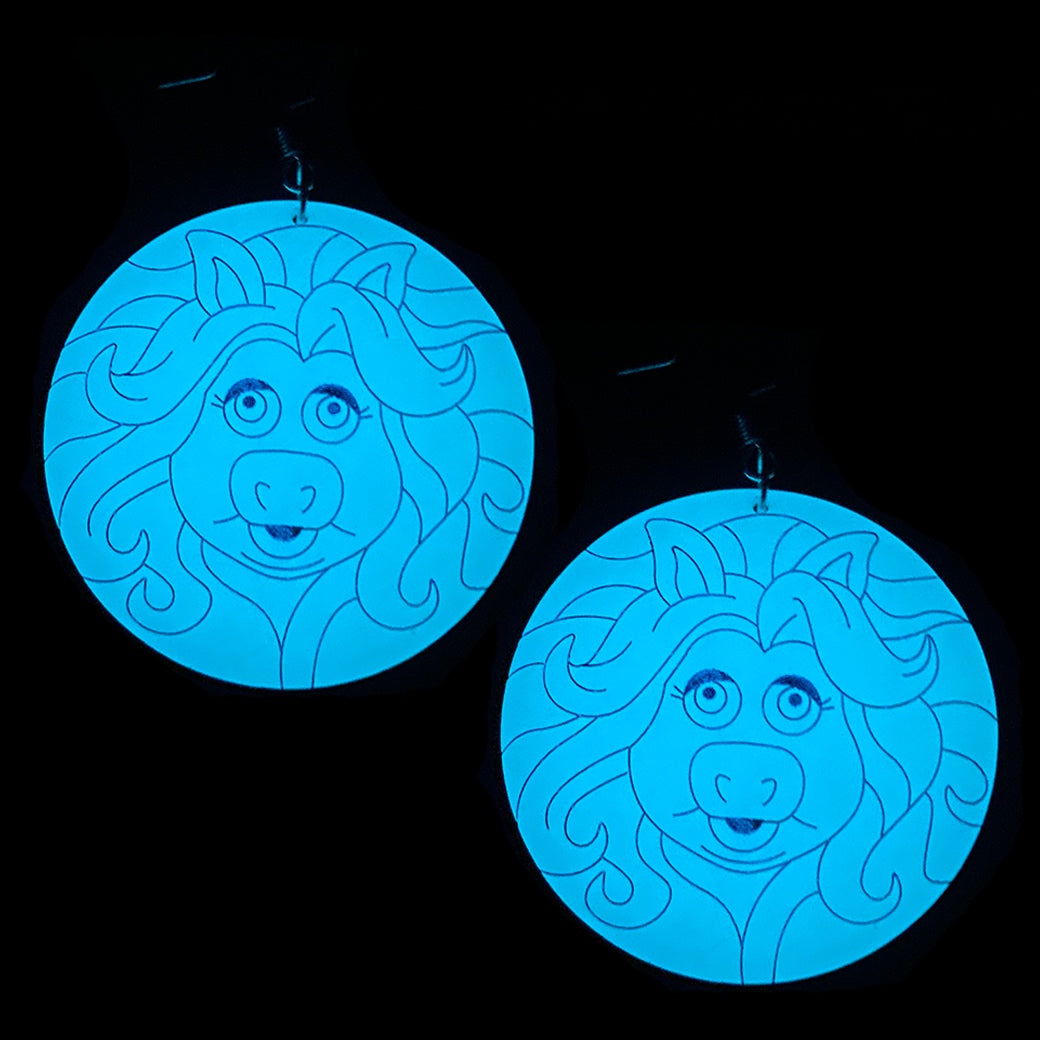 Madame Piggy (GLOWS IN THE DARK!)